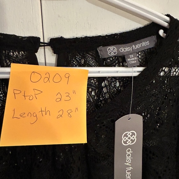 NWT Daisy Fuentes Size 2X Black Lace Long-sleeve Blouse - Picture 2 of 9